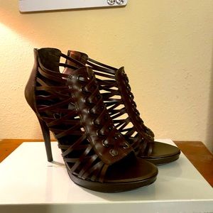 Jessica Simpson Roman style threaded heels